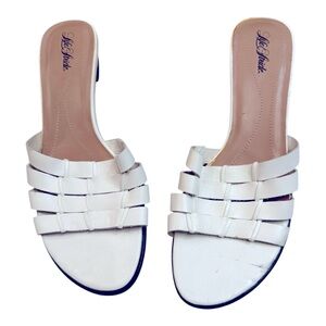 🆕Life Stride Women's white open woven leather Mules with small block heel size 9